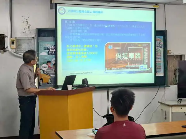 德山駕訓班開辦南投首場委外假日道安講習