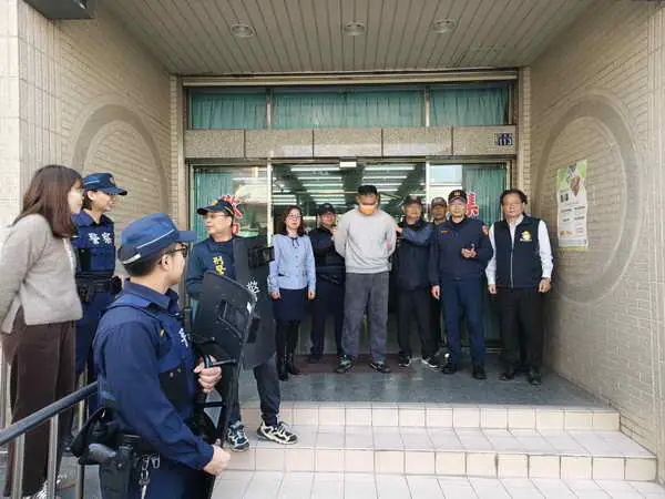 集集警匪對決上演防搶演練保平安