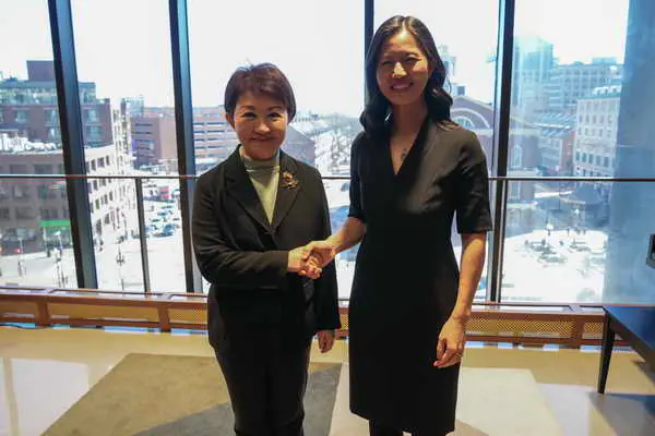 女力首長相會波士頓