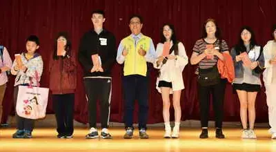 彰化市公所頒發低收入戶子女教育補助費