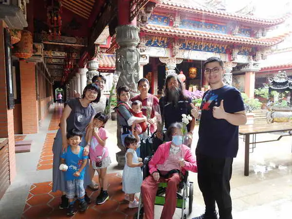 母親節祝福天下之母親皆平安喜樂