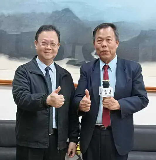 中高分檢林錦村檢察長慰勞南投地檢同仁 並嘉勉本署蘇厚仁檢察官獲頒打擊詐欺犯罪有功人員1