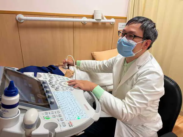 醫師與助產師共照 中慈推1