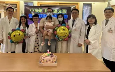 幼童膽管囊腫如乒乓 中榮單孔達文西治癒