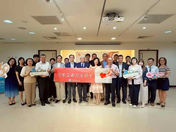 企業捐資助弱勢學子 中臺辦感恩茶會1