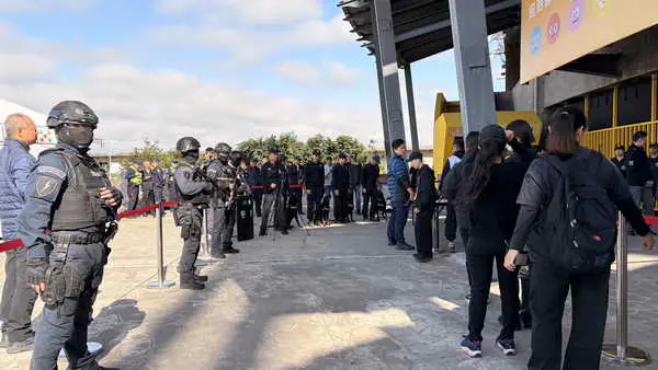 五月天開唱在即 中警特勤1