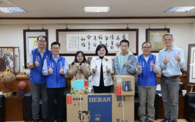 雲林縣單身聯誼喜傳佳音 兩對新人互許終身 縣長張麗善親自頒贈50吋大電視祝福