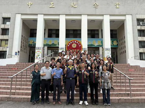 岡山榮家參訪中彰榮家標竿學習交流評鑑業務 共同提升服務品質