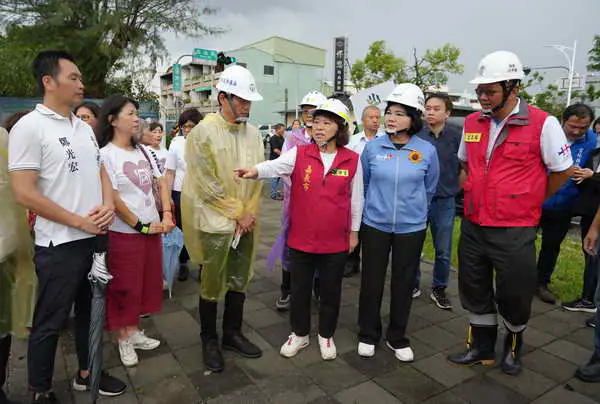 雲嘉兩縣市首長慰勞救災人員 加速完成災後復建