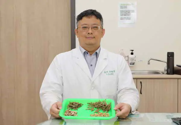 中醫治療汗皰疹 助機械工重返崗位1