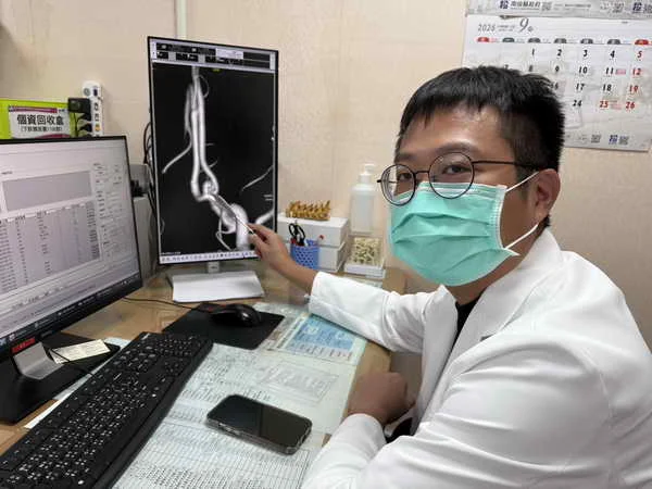 突發劇烈頭痛竟是顱內動脈瘤破裂 南投醫院完成院內首例經動脈栓塞術1
