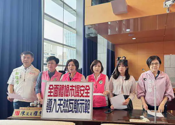 市議員陳雅惠質詢要求 建國市場氣爆檢討升溫 中市府同意先行示範導入天然瓦斯