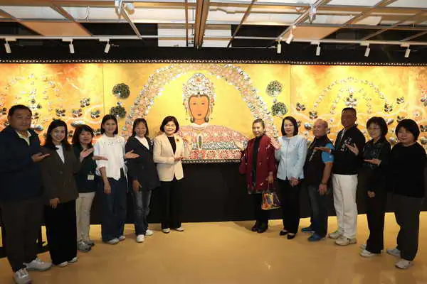 蕙子藝術創作個展 張麗善縣長力邀鄉親 豐泰基金會綠園區與媽祖有約