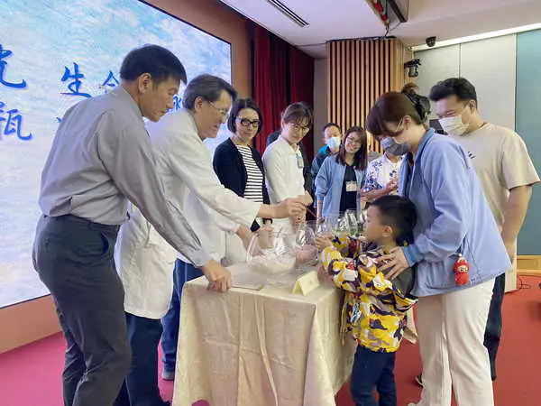 中榮器官捐贈追思會 彩色水晶聚愛傳祝福1