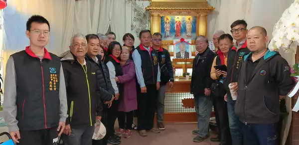 吳公三伯佛菩薩今生示現功德圓滿 往生西方極樂世界 阿彌陀佛1