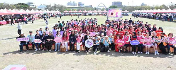 公私協力彰化女力 攜手同行 Women38公益市集愛心義賣