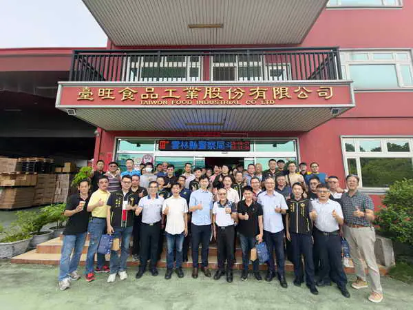 寓教於樂 斗六警戶外勤教參訪企業與同樂1