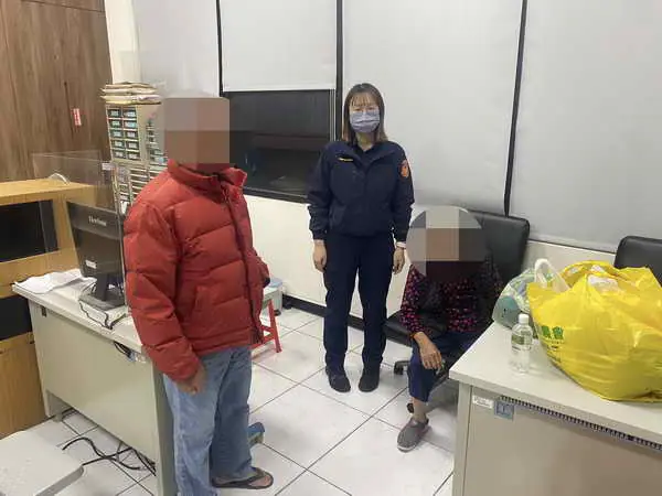 迷途老嫗南下尋親 斗六警耐心助回家1