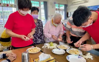 中秋傳情 柚香飄溢傳遞幸福滋味 草屯療養院附設北勢里日照中心溫馨團圓迎佳節