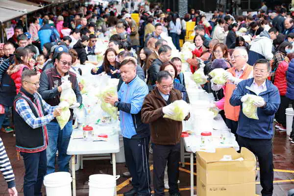 義鄉賞梅季開跑 梅子泡菜DIY1