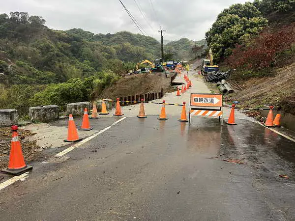 霧峰區暗坑巷便道因豪雨受損封閉 水利局1