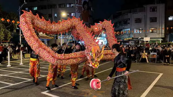 成軍不到半年即登上地方盛會舞臺 潭子國中祥龍鼓藝社受邀元宵啟燈演出1