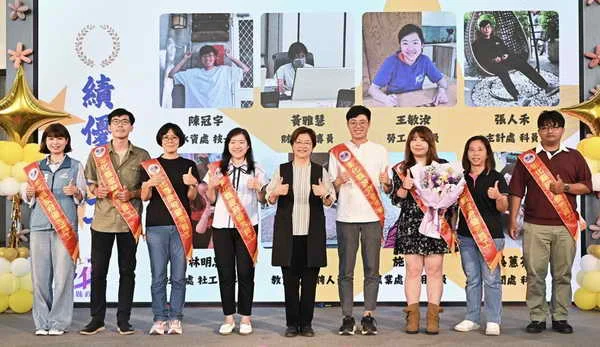彰縣府好事彰揚暨績優員工頒獎 激勵同仁為縣民提供更好的服務1