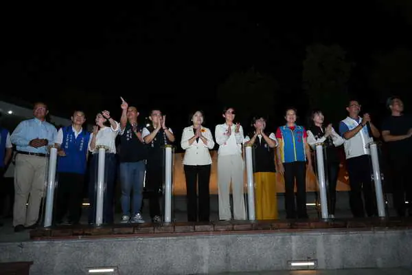 縣長張麗善主持後庄埤親水公園光環境啟燈 營造觀光魅力與生活友善的城市夜色