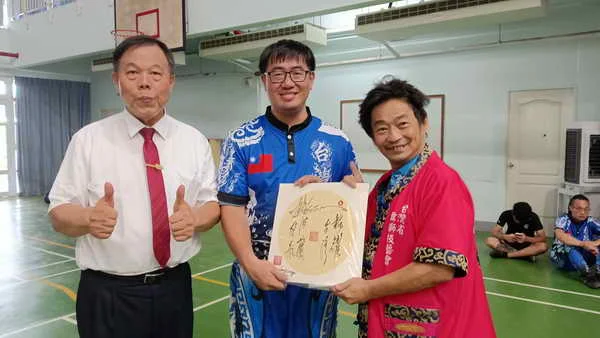 營北國中舞龍隊出訪波蘭巡演 王副縣長授旗勉勵5