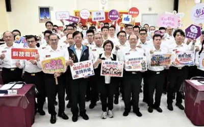 體恤消防救災風險 王縣長親赴消防局慰勉並宣布危險職務加給加成 每月最高增加3千880元