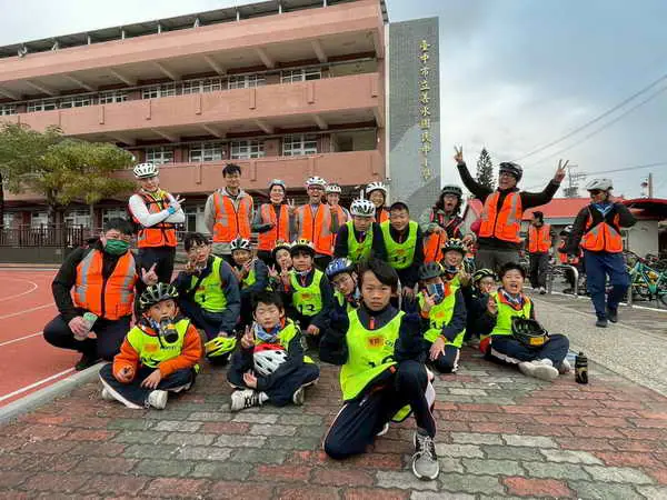 中市善水國中小 用單車點亮青年的燈盞1