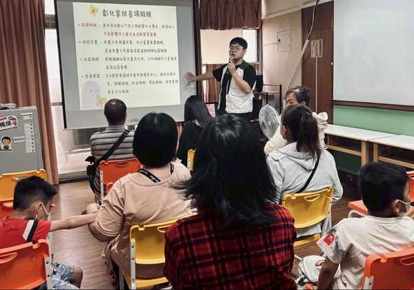 彰化家扶匯聚社會暖流發放來自各界愛心贊助扶助物資 結合消防宣導守護1千770戶受助家庭回娘家好熱鬧