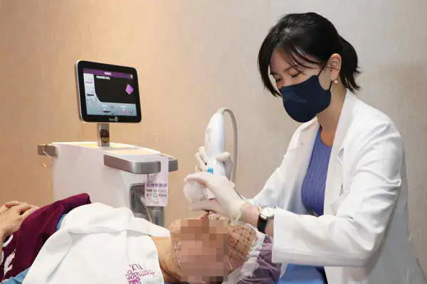 鳳凰電波治療 肌膚緊緻度大幅改善1