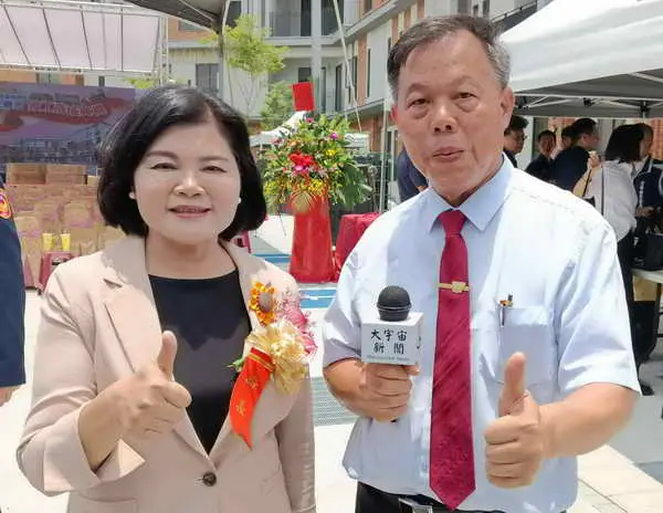 虎尾新舊城區串聯再升級 芒果大道詩文燈箱點亮台灣新詩道1