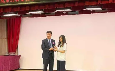 衛福部醫事人員頒獎 草屯療養院雙喜臨門!林森照藥師、李庭誼社工師勇奪典範肯定