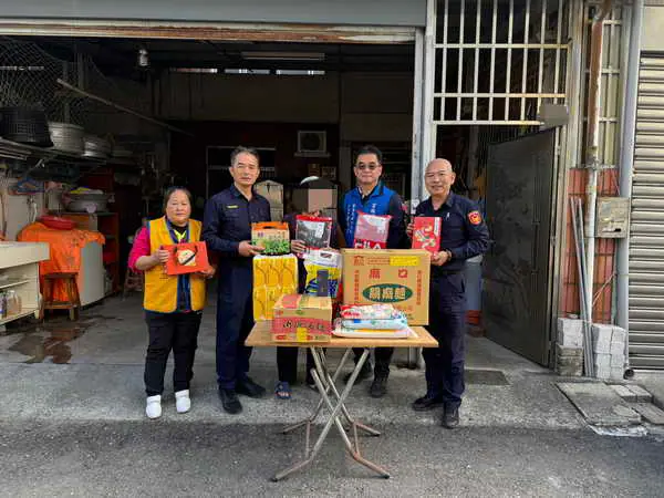 關懷弱勢迎春送暖過好年 警民攜手傳遞年節溫情1