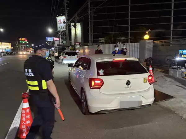 斗六警強力取締噪音車與危險駕駛 還居民安寧、護道路安全1