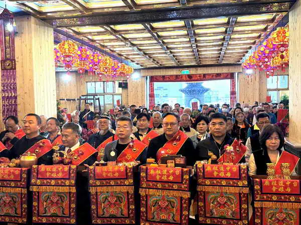 無極三清總道院母娘殿瑤池金母安座盛典登場 鄭副市長祈願國泰民安