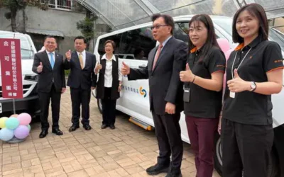 展現社會企業精神 金可集團40週年 捐贈3輛復康巴士回饋家鄉