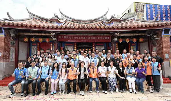 縣定古蹟風華再現 鹿港地藏王廟彩繪完竣