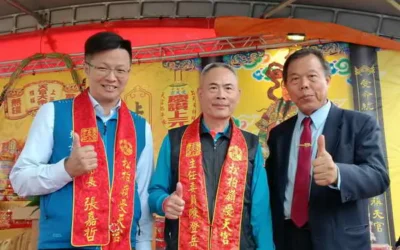 「上元米糕桃」300位信眾志工一起以扁擔扛米糕桃徒步到受天宮 祝壽團拜獻禮揭米糕桃祝壽活動