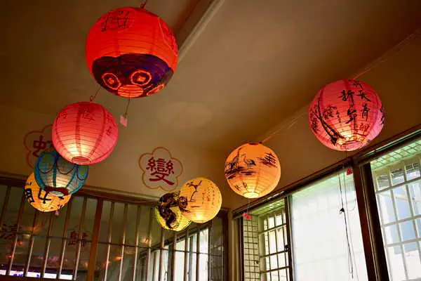 南投看守所舉辦花燈製作比賽收容人以巧手點亮元宵溫暖1