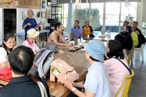 彰化縣後備指揮部轄屬彰化縣新文藝學會辦理藝術講座暨參訪活動圓滿成功1