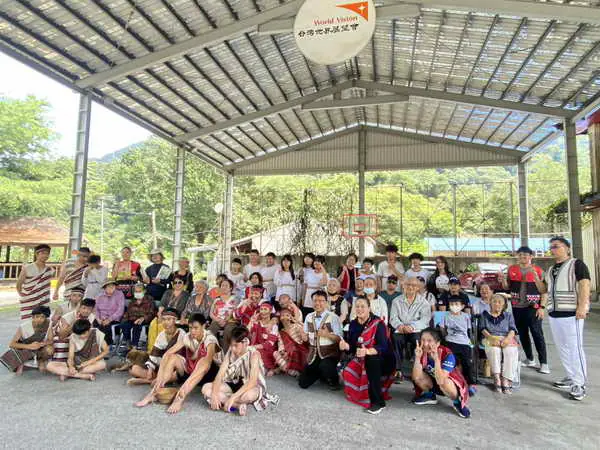 和平國中實驗教育成果發表,部落文健站青銀共學泰雅樂舞1