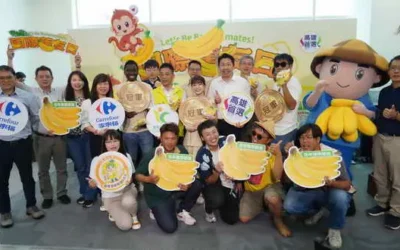 「蕉」情萬種!國際蕉友日登場 農糧署及家樂福攜手外籍KOL創意料理秀為臺灣香蕉發聲