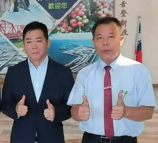 雲林家扶一日小小議員體驗營黃凱議長與孩子一起築夢1