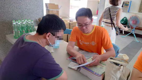 翁骨質疏鬆摔一跤痛到無法動彈1