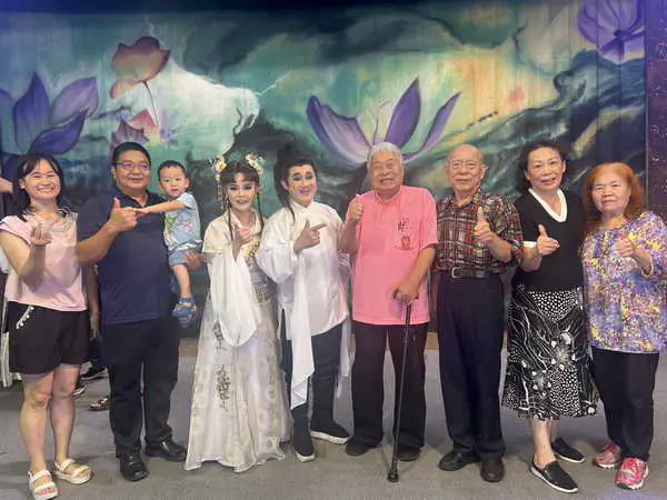 明華園日字團精采獻演豐原鎮清宮盛況空前即將赴埔鹽明光堂再登場1