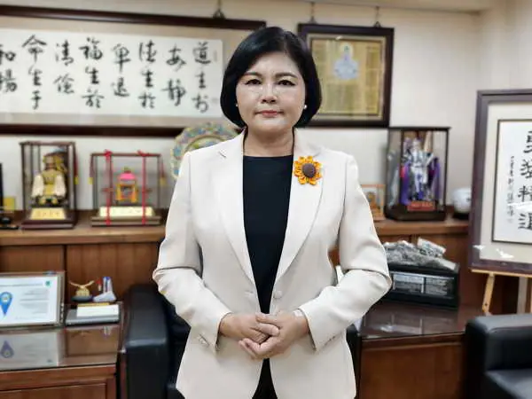 張麗善議會中重申1