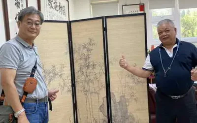 大陸台商段復龍贈送一座竹製屏風給忠孝國小